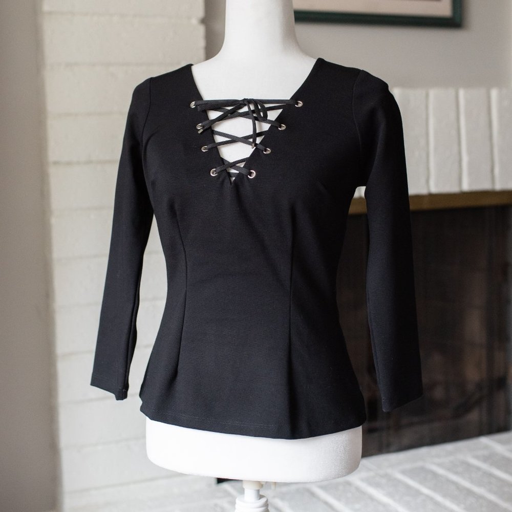 Vixen by Micheline Pitt black top with a front chest corset SIZE S